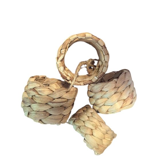 Wicker Weave Napkin Rings 4 Ct Woven Water Hyacinth Seagrass Reed Raffia Boho - Picture 2 of 4